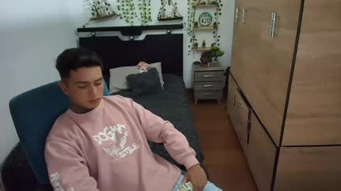 santi_ss online show from May 30, 2026, 11:24 pm