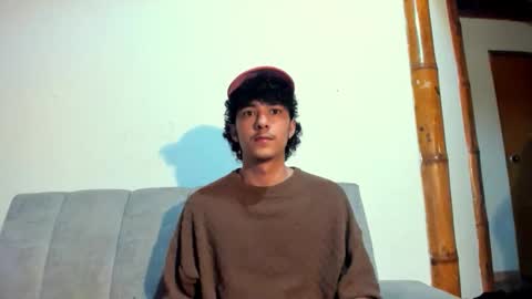 Snapshot of santi_twink19 chatting on April 18, 2026, 9:02 am santi_twink19 online show from April 18, 2026, 9:02 am
