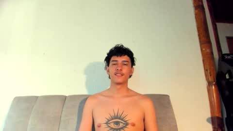 Snapshot of santi_twink19 chatting on May 23, 2026, 9:30 pm santi_twink19 online show from May 23, 2026, 9:30 pm