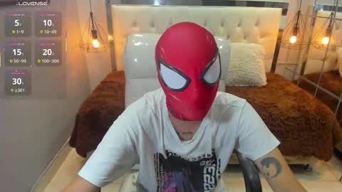 SANTIAGO  online show from March 8, 2026, 10:35 pm