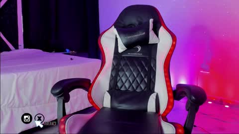 Santi Reyes online show from February 14, 2025, 4:47 am