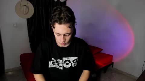 Snapshot of santiceballo chatting on December 20, 2025, 5:36 am Julius Novachrono online show from December 20, 2025, 5:36 am