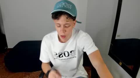 Snapshot of santiceballo chatting on January 18, 2026, 5:00 am Julius Novachrono online show from January 18, 2026, 5:00 am