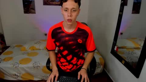 Snapshot of santiceballo chatting on February 3, 2026, 6:22 am Julius Novachrono online show from February 3, 2026, 6:22 am