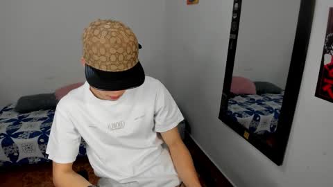 Snapshot of santiceballo chatting on February 19, 2026, 5:14 am Julius Novachrono online show from February 19, 2026, 5:14 am