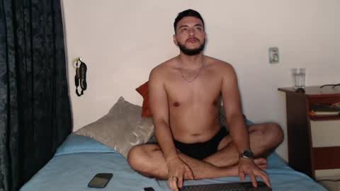 santiexxx online show from May 24, 2026, 2:05 am