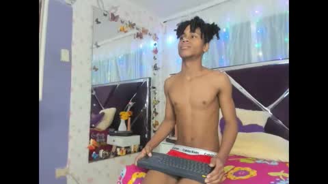 Snapshot of santy_bigcock_01 chatting on November 6, 2025, 1:28 am santy online show from November 6, 2025, 1:28 am