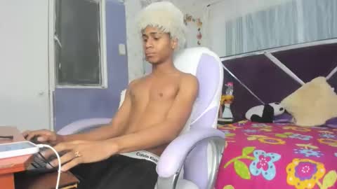 Snapshot of santy_bigcock_01 chatting on November 7, 2025, 11:54 am santy online show from November 7, 2025, 11:54 am