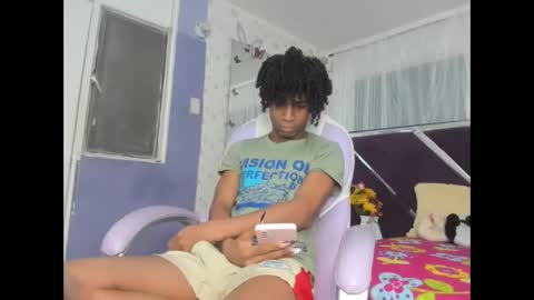 Snapshot of santy_bigcock_01 chatting on November 26, 2025, 12:17 pm santy online show from November 26, 2025, 12:17 pm