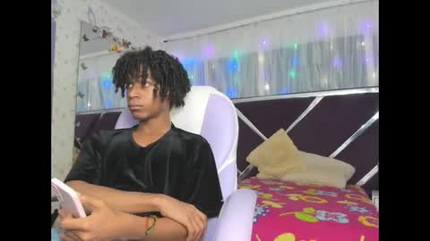 Snapshot of santy_bigcock_01 chatting on January 13, 2026, 5:51 pm santy online show from January 13, 2026, 5:51 pm