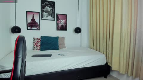 Santiago Carrington online show from December 21, 2024, 8:21 pm