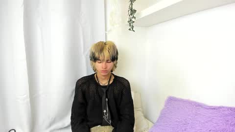 kitty online show from December 19, 2024, 5:29 am