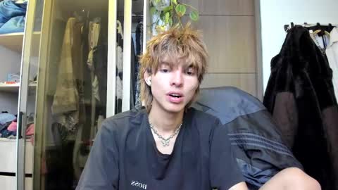 kitty online show from February 16, 2025, 7:26 am