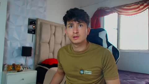 Santyago online show from January 28, 2025, 1:27 pm