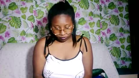 Snapshot of sanyah513 chatting on May 20, 2026, 5:57 am sanya online show from May 20, 2026, 5:57 am