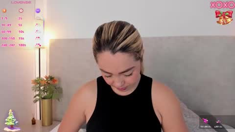 Saori  online show from December 22, 2025, 12:02 pm