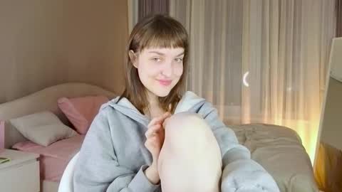 Anny online show from October 21, 2025, 4:51 pm