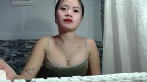 sapphire_amora online show from December 5, 2025, 3:20 pm