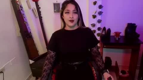 Carla online show from November 12, 2025, 11:47 pm