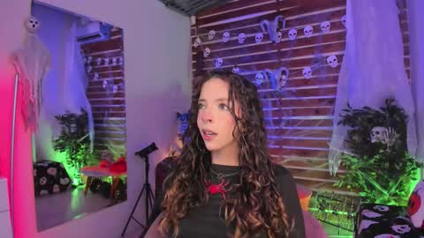 Valerin online show from October 19, 2025, 2:12 am