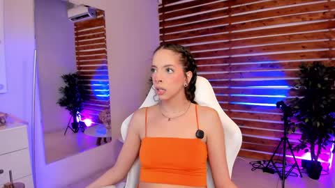 Snapshot of sapphire_venus chatting on May 14, 2026, 1:23 am Valerin online show from May 14, 2026, 1:23 am