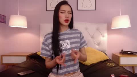 Sara online show from September 29, 2025, 8:24 pm