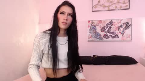 Sara online show from November 20, 2025, 8:19 pm