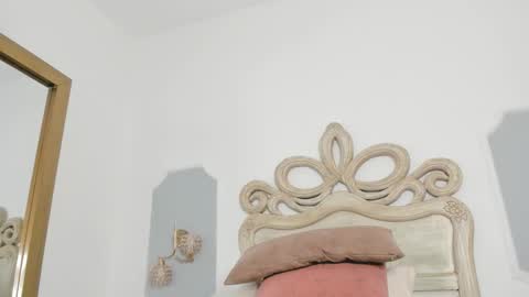 Sara online show from October 13, 2025, 3:39 am