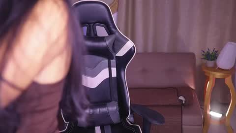 Sara  online show from February 10, 2025, 12:29 pm