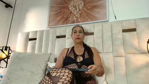 Snapshot of sara_bigass__ chatting on December 14, 2025, 11:48 am sara online show from December 14, 2025, 11:48 am