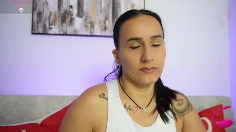   online show from November 18, 2025, 8:52 am