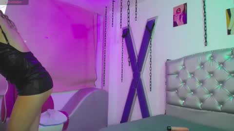 Snapshot of sara_davina chatting on January 22, 2025, 9:46 am Sara Davina online show from January 22, 2025, 9:46 am