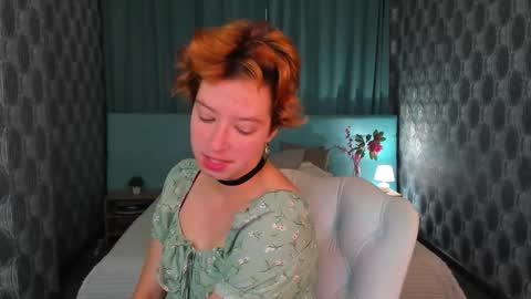 Sarah online show from September 14, 2025, 1:38 am