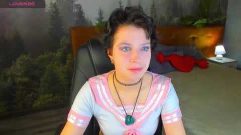 Sarah online show from October 20, 2025, 12:55 am