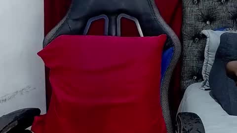 Snapshot of sara_greyx chatting on February 9, 2025, 12:49 am Sara Greyx online show from February 9, 2025, 12:49 am