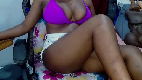 Snapshot of sara_greyx chatting on February 19, 2025, 2:01 am Sara Greyx online show from February 19, 2025, 2:01 am