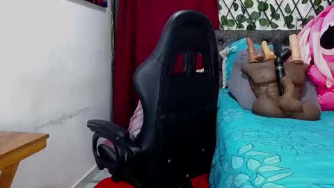 Snapshot of sara_greyx chatting on February 24, 2025, 5:20 pm Sara Greyx online show from February 24, 2025, 5:20 pm