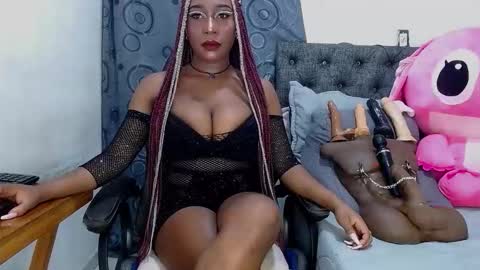 Snapshot of sara_greyx chatting on September 28, 2025, 3:17 pm Sara Greyx online show from September 28, 2025, 3:17 pm