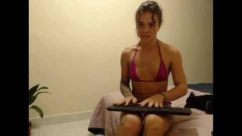 sara_johnson__ online show from February 27, 2025, 11:26 pm