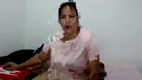 Sara love online show from January 6, 2025, 10:58 pm