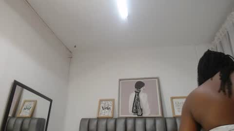 Snapshot of sara_marks chatting on June 17, 2026, 10:50 am S A R A online show from June 17, 2026, 10:50 am