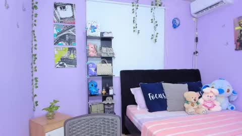 Sara Mendez online show from February 10, 2025, 11:45 pm