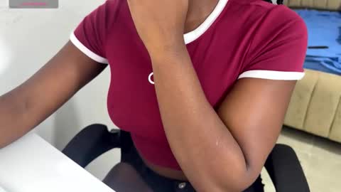 Sara online show from October 17, 2025, 12:14 am