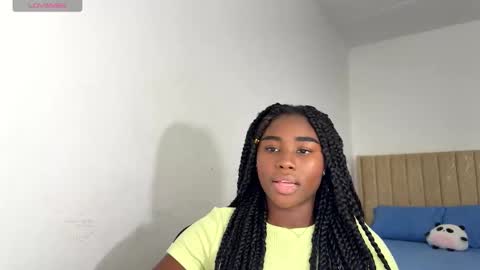 Sara online show from October 17, 2025, 10:23 pm