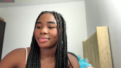 Sara online show from April 12, 2026, 1:32 am