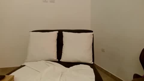 katiasupreme online show from January 17, 2025, 6:44 pm