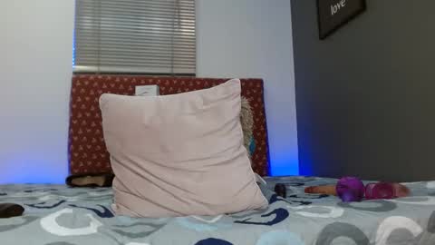 katiasupreme online show from October 10, 2025, 12:20 am