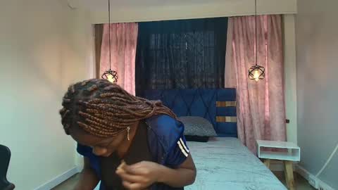 S A R A online show from March 12, 2025, 7:38 pm