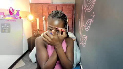 S A R A online show from September 10, 2025, 7:36 pm