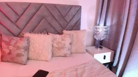 sara_owens7 online show from March 26, 2026, 1:33 am